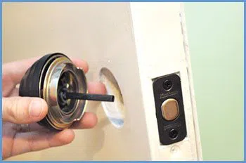 State Locksmith Services Bellerose, NY 347-332-2443 - 5-change-locks-service